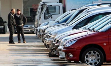 Uygun kredi bulamayınca otomobil alıcıları nakite yöneldi