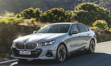 BMW yeni 5 serisini ister elektrikli ister benzinli alabileceksiniz