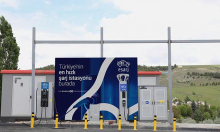 Elektrikli araçlar için 360 kW’lik hızlı şarj istasyonu kurdu