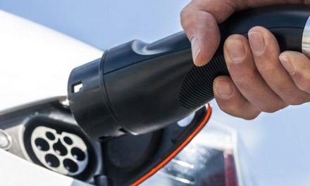 Artık elektrikli otomobille  yolda kalmak yok