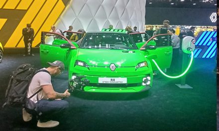 Renault’dan yeni elektrikli “5” devrimi