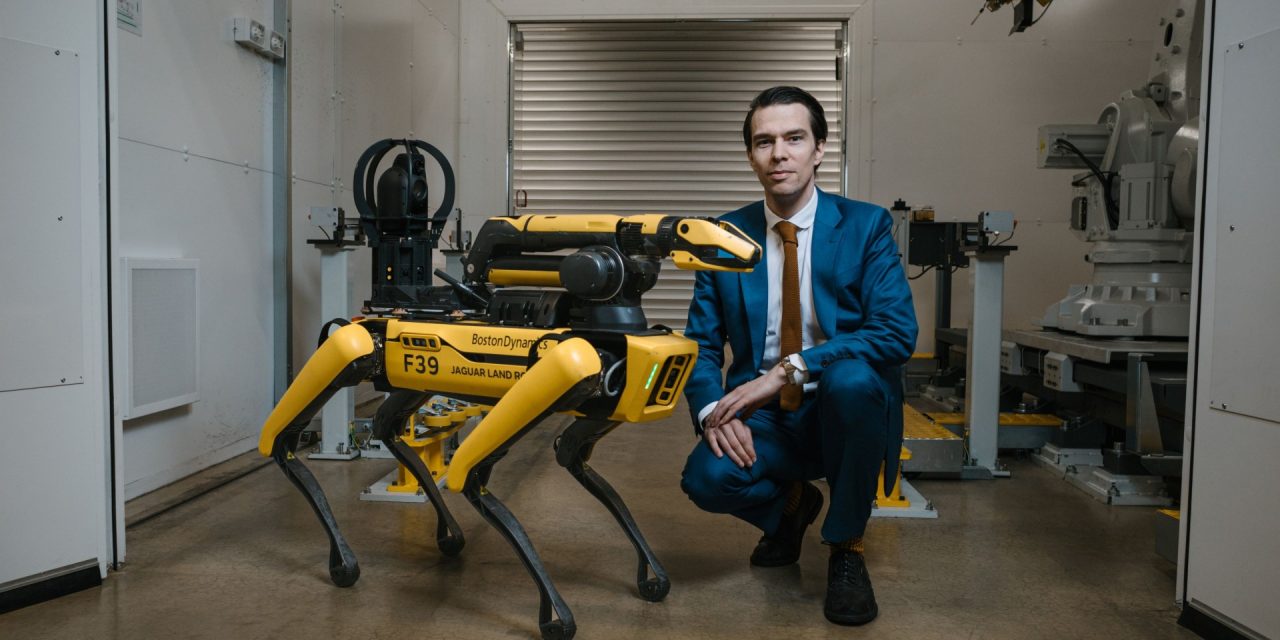 Robot Bekçı̇ Köpeğı̇ “Rover”üretimde aktif rol  alacak