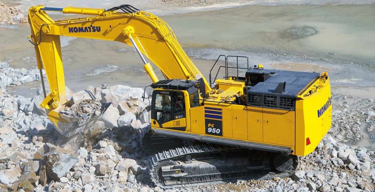 Zorlu sahalara güçlü Komatsu ekskavatör
