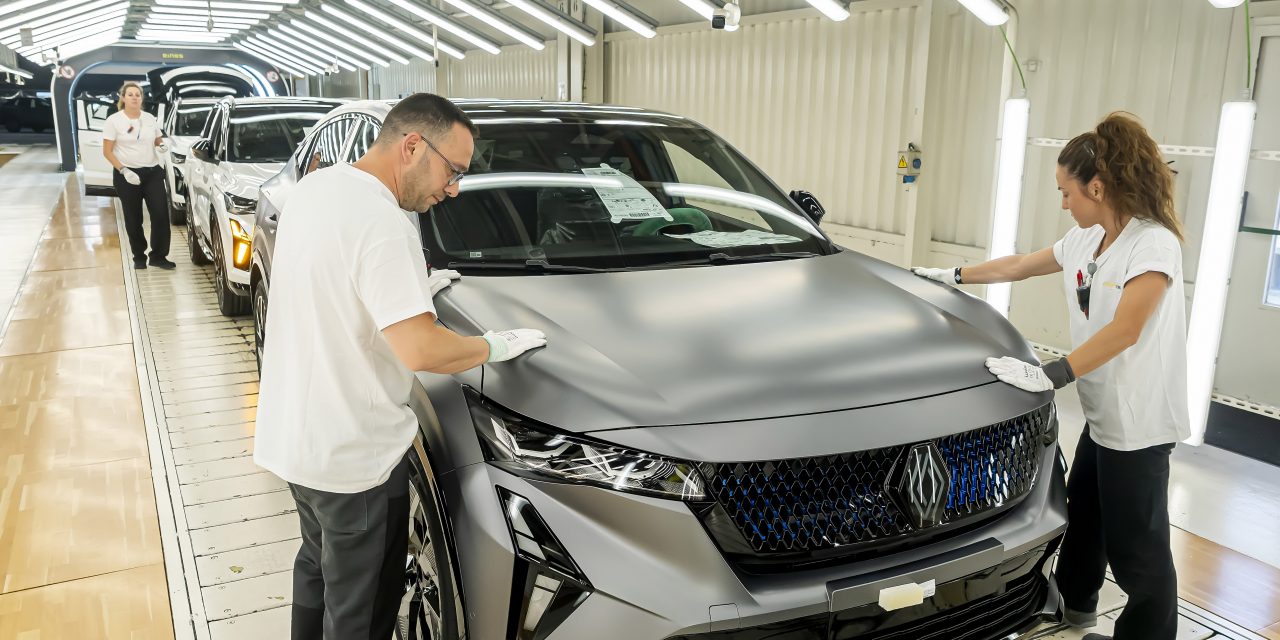 Renault “yapay zeka” desteğiyle sıfır hataya koşuyor