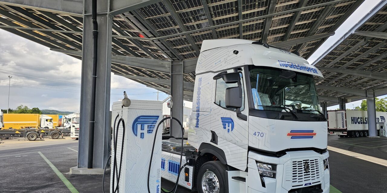 Elektrikli kamyonla 1000 km kat ettiler