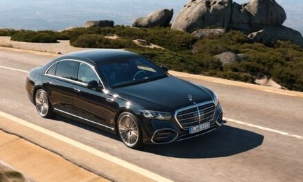Mercedes-Benz S-Serisi’nde 2700 parça yenilendi