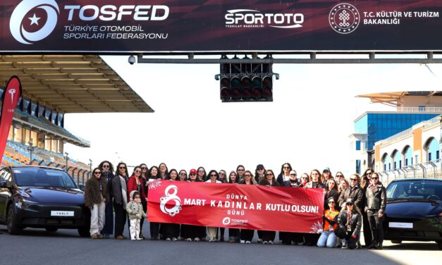 Kadın Sürücüler İstanbul Park’ta Buluştu