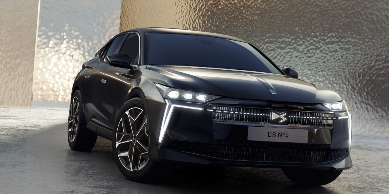 Yeni DS N°4 modeli Türkiye yollarında