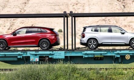 Mercedes’ten 2 elektrikli SUV birden geldi