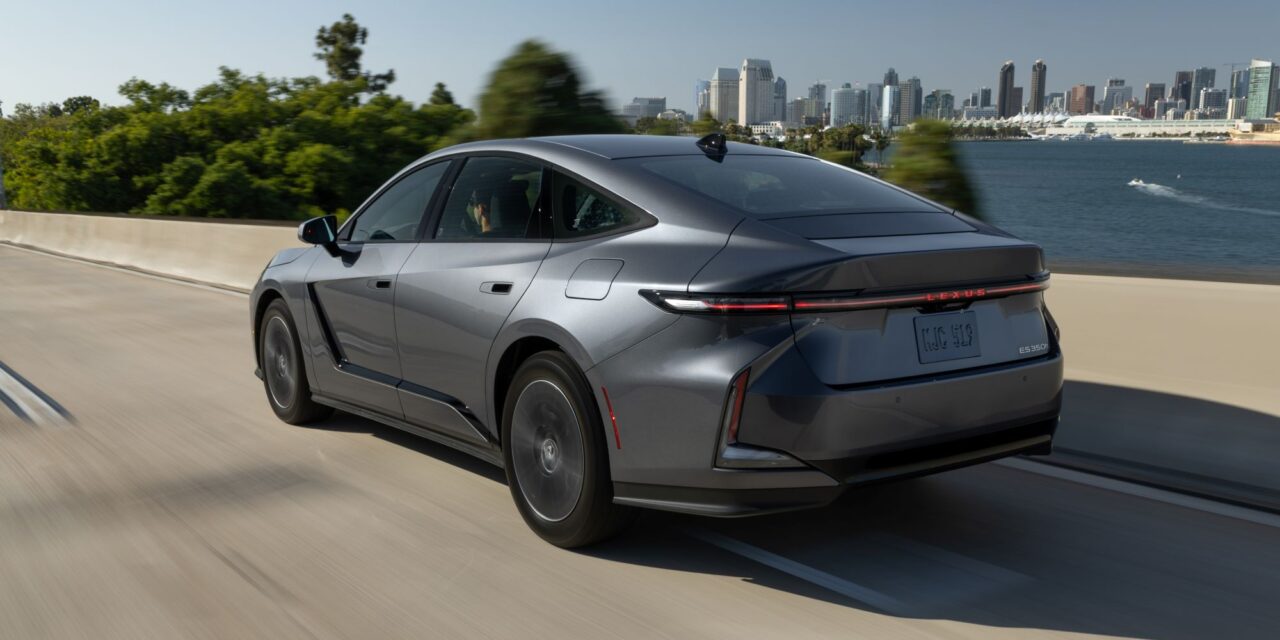 Lexus, Yeni ES Modelini son çeyrekte getiriyor 