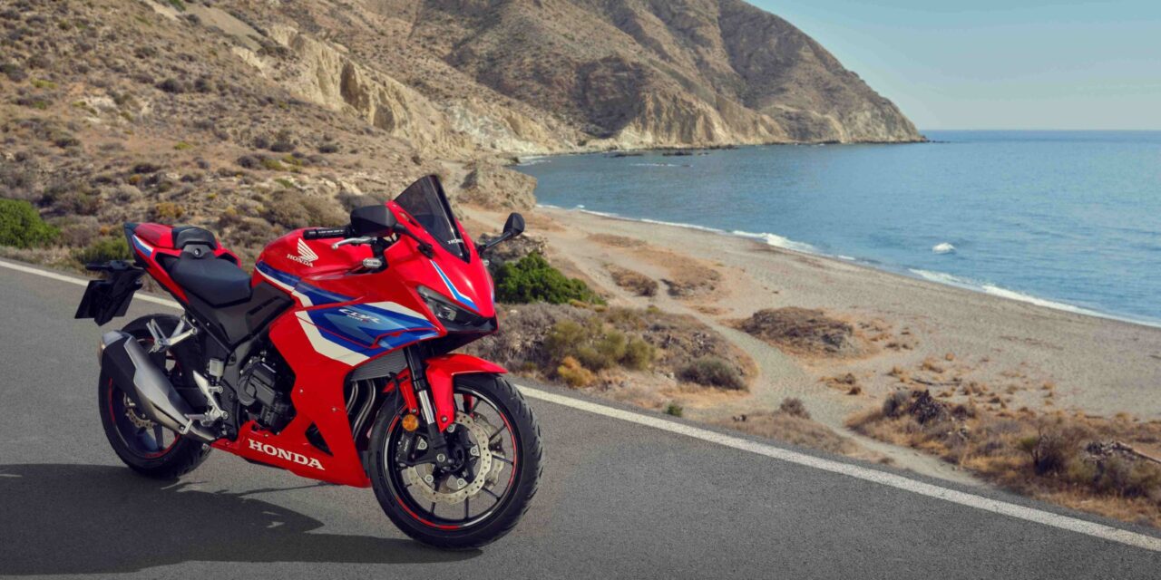 Honda CBR500R, E-Clutch teknolojisi ile yollarda
