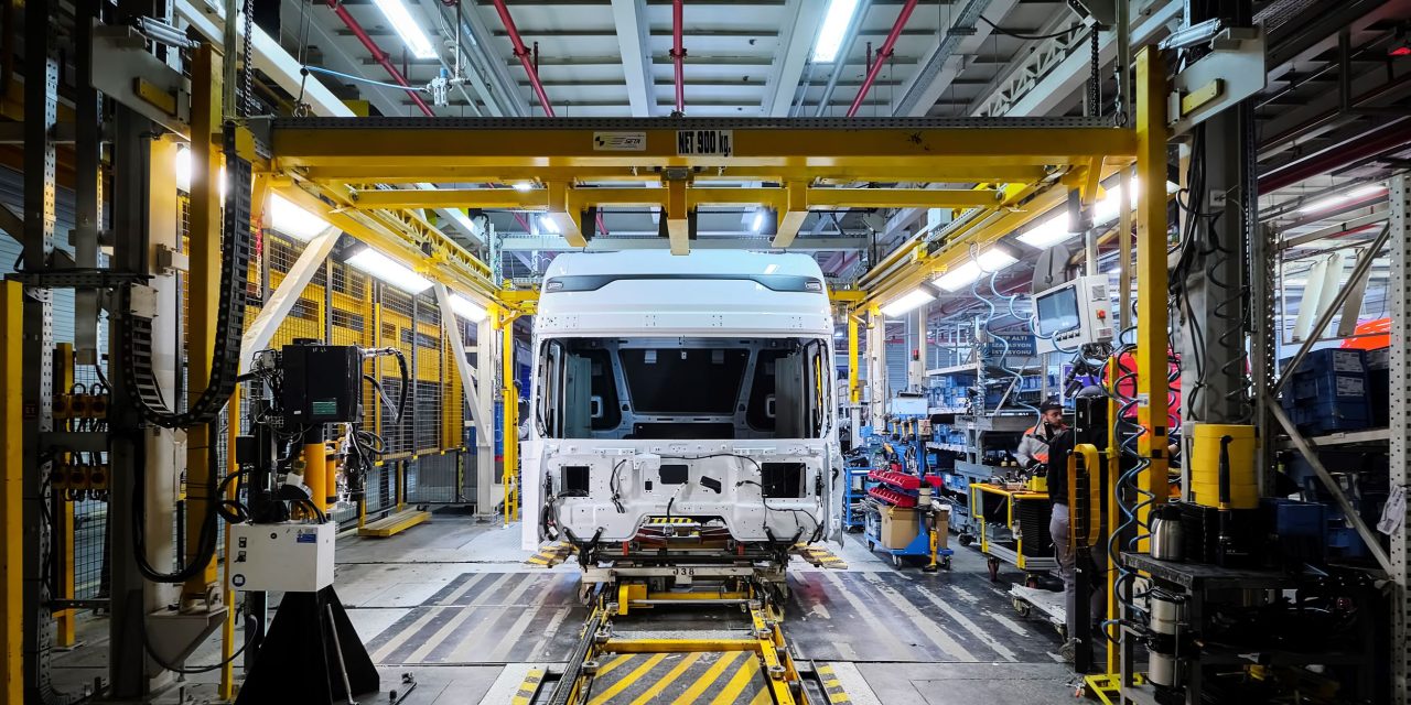 Ford Trucks yeni kabine 364 milyon euro yatırıyor